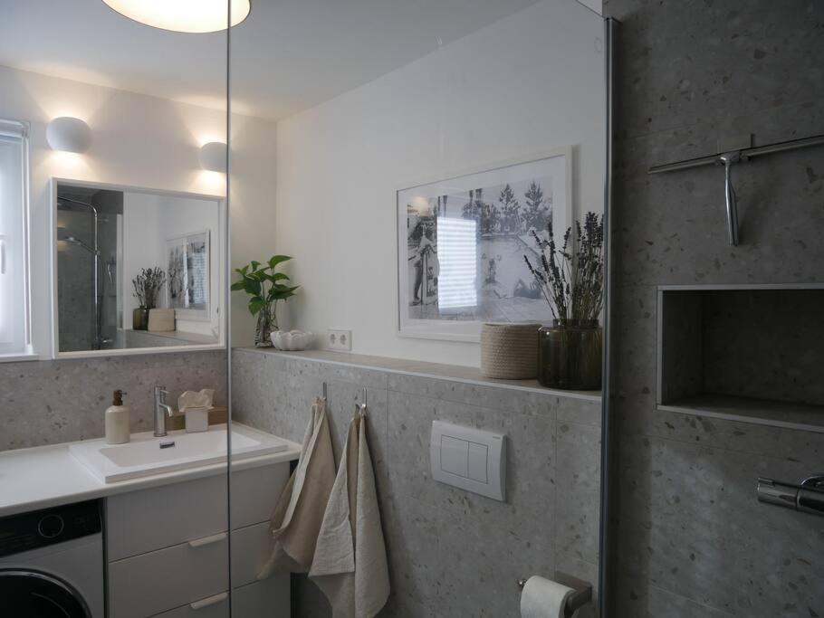Moderne Studio Ferienwohnung In Bad Doberan Esterno foto